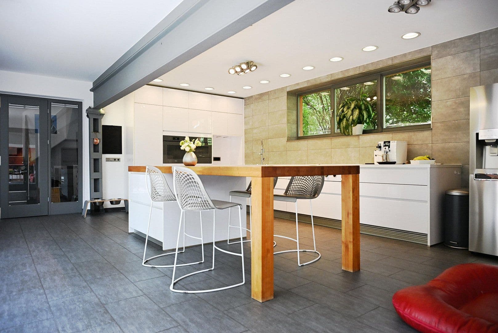 Predaj domu 390 m², pozemok 1.000 m², Weimar, Durínsko Predaj domu 390 m², pozemok 1.000 m², Weimar, Durínsko