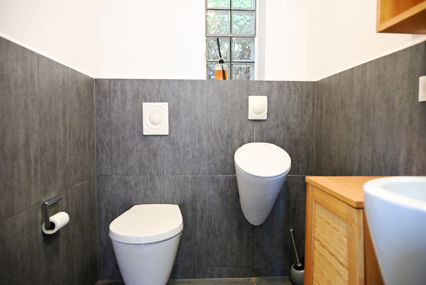Predaj domu 390 m², pozemok 1.000 m², Weimar, Durínsko Predaj domu 390 m², pozemok 1.000 m², Weimar, Durínsko
