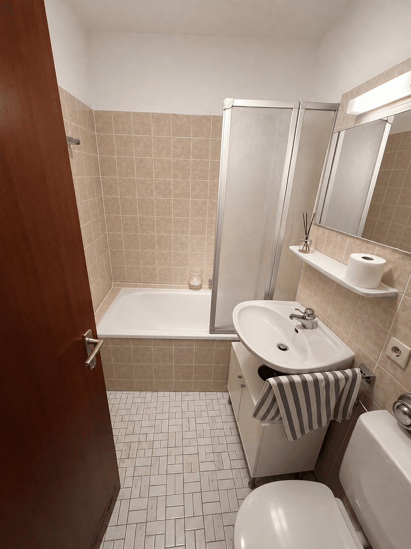 Prenájom bytu 1-izbový 34 m², Lazarettstraße 14, Erlangen, Bavorsko Prenájom bytu 1-izbový 34 m², Lazarettstraße 14, Erlangen, Bavorsko