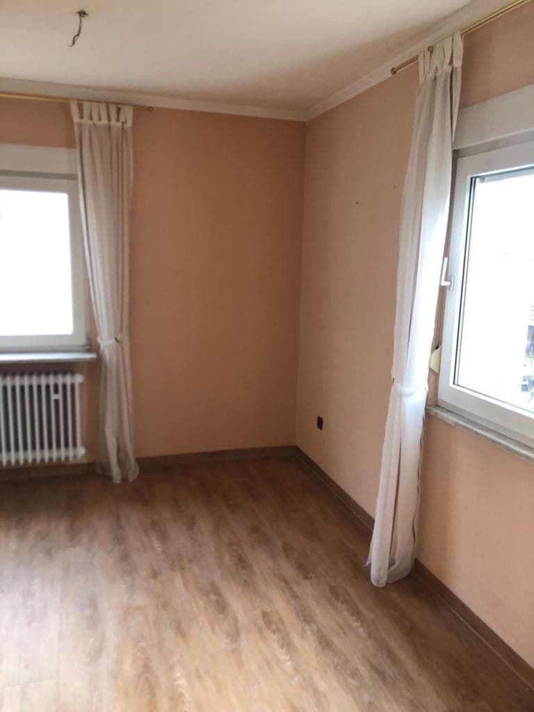 Prenájom bytu 3-izbový 100 m², Glashütter Straße 22, Lemberg, Porýnie-Falcko Prenájom bytu 3-izbový 100 m², Glashütter Straße 22, Lemberg, Porýnie-Falcko