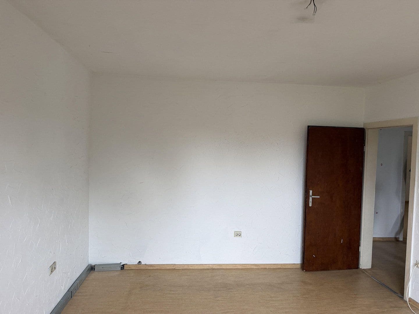 Prenájom bytu 3-izbový 72 m², Eichstr. 33-35, Oberhausen, Severné Porýnie - Westfálsko Prenájom bytu 3-izbový 72 m², Eichstr. 33-35, Oberhausen, Severné Porýnie - Westfálsko
