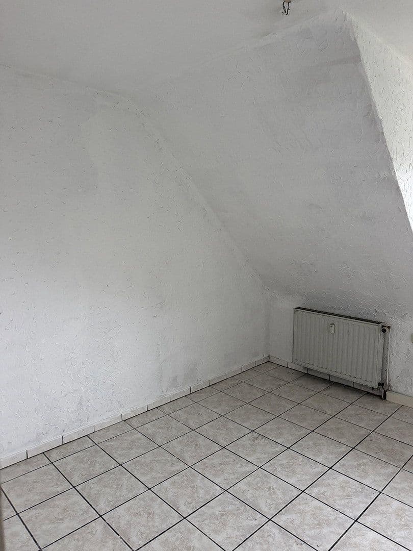Prenájom bytu 3-izbový 72 m², Eichstr. 33-35, Oberhausen, Severné Porýnie - Westfálsko Prenájom bytu 3-izbový 72 m², Eichstr. 33-35, Oberhausen, Severné Porýnie - Westfálsko