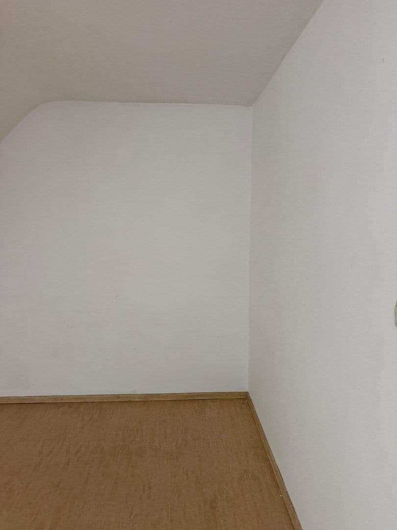 Prenájom bytu 3-izbový 72 m², Eichstr. 33-35, Oberhausen, Severné Porýnie - Westfálsko Prenájom bytu 3-izbový 72 m², Eichstr. 33-35, Oberhausen, Severné Porýnie - Westfálsko