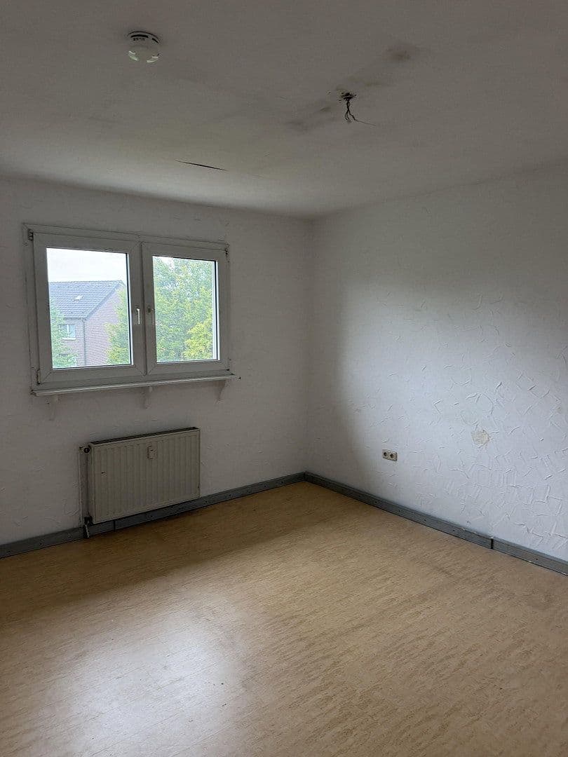 Prenájom bytu 3-izbový 72 m², Eichstr. 33-35, Oberhausen, Severné Porýnie - Westfálsko Prenájom bytu 3-izbový 72 m², Eichstr. 33-35, Oberhausen, Severné Porýnie - Westfálsko