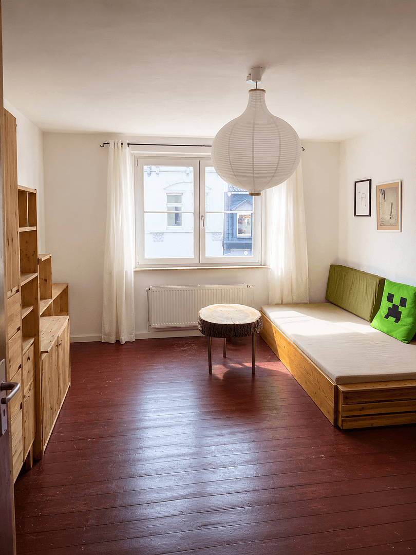 Prenájom bytu 2-izbový 59 m², Hubertusstraße 37, Aachen, Severné Porýnie - Westfálsko Prenájom bytu 2-izbový 59 m², Hubertusstraße 37, Aachen, Severné Porýnie - Westfálsko