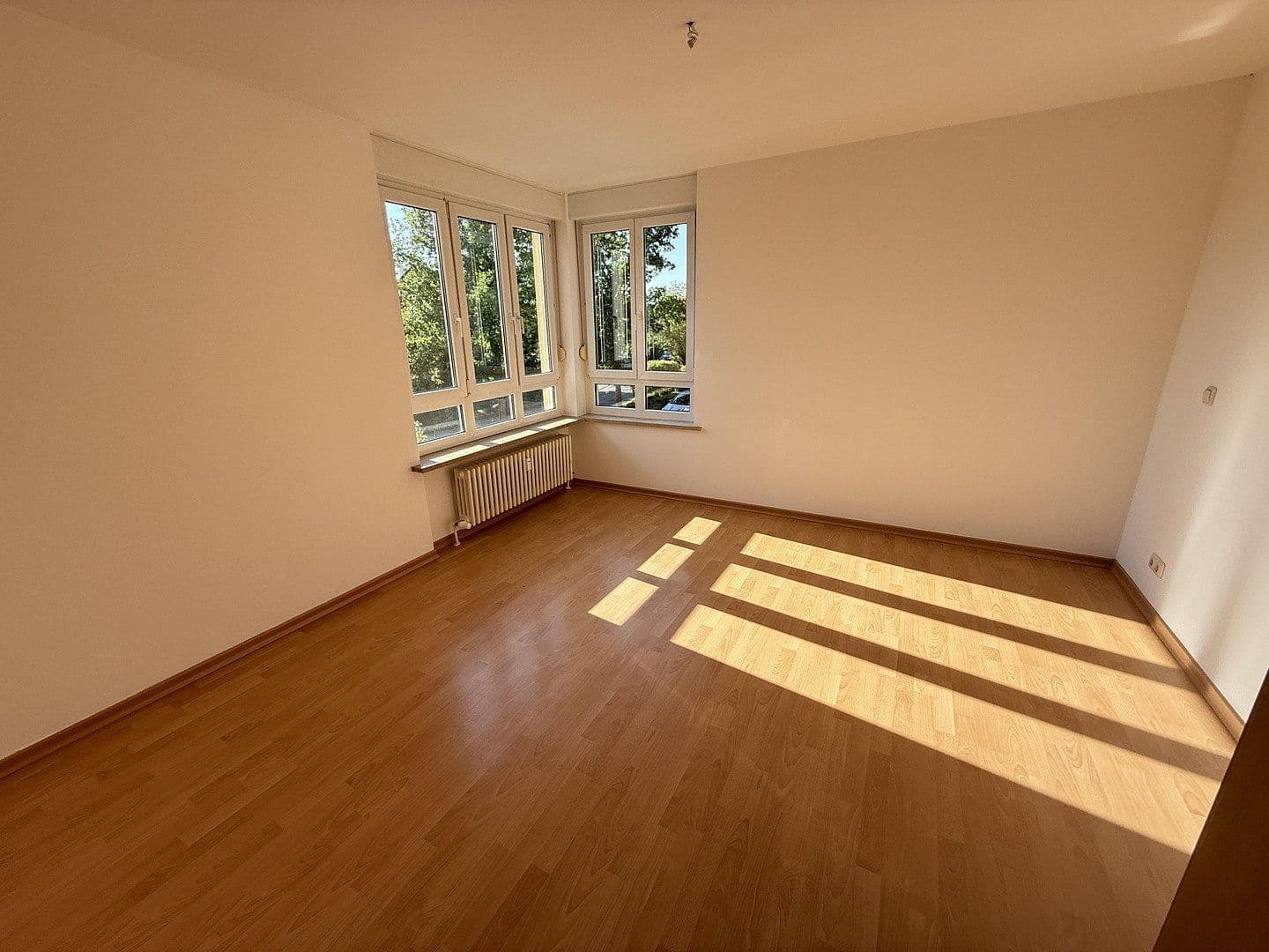Prenájom bytu 2-izbový 57 m², Zum Heiderand 26, Dresden, Sasko Prenájom bytu 2-izbový 57 m², Zum Heiderand 26, Dresden, Sasko