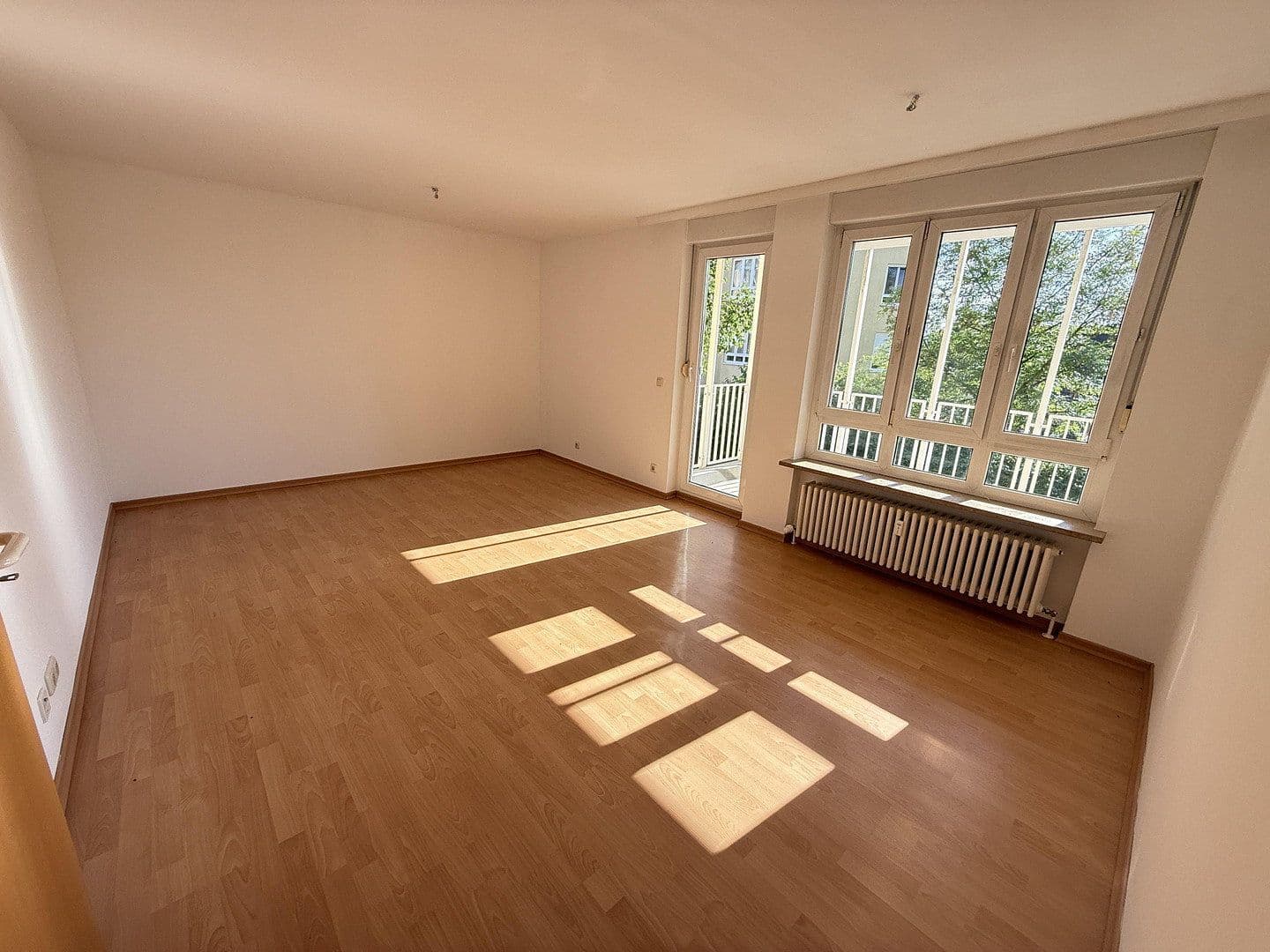 Prenájom bytu 2-izbový 57 m², Zum Heiderand 26, Dresden, Sasko Prenájom bytu 2-izbový 57 m², Zum Heiderand 26, Dresden, Sasko