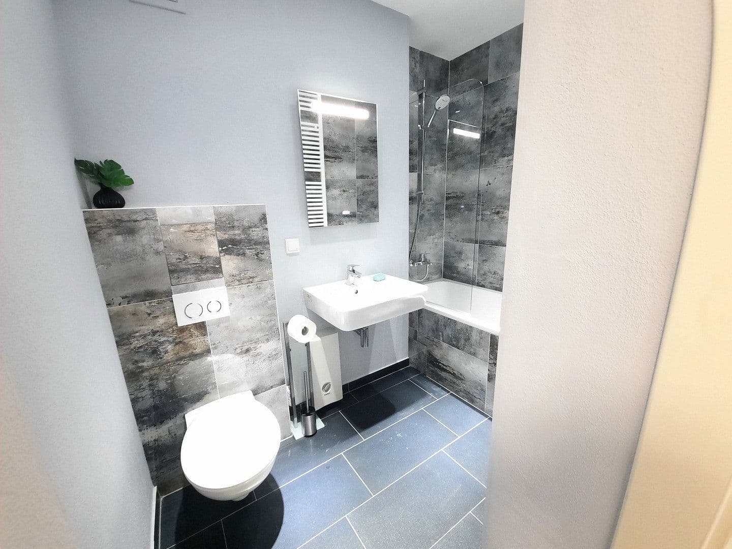 Prenájom bytu 1-izbový 38 m², Nürnberg - Nordstadt, Bavorsko Prenájom bytu 1-izbový 38 m², Nürnberg - Nordstadt, Bavorsko