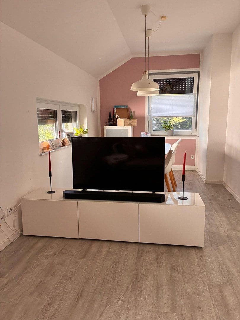 Prenájom bytu 2-izbový 80 m², Karl-Marx-Strasse 26, Oranienburg, Brandenbursko Prenájom bytu 2-izbový 80 m², Karl-Marx-Strasse 26, Oranienburg, Brandenbursko