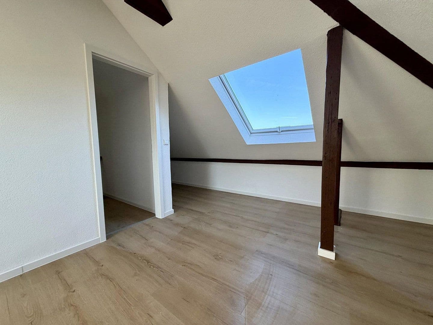 Prenájom bytu 20 m², Uhlandstraße 9/1, Heilbronn, Bádensko-Wurttembersko Prenájom bytu 20 m², Uhlandstraße 9/1, Heilbronn, Bádensko-Wurttembersko