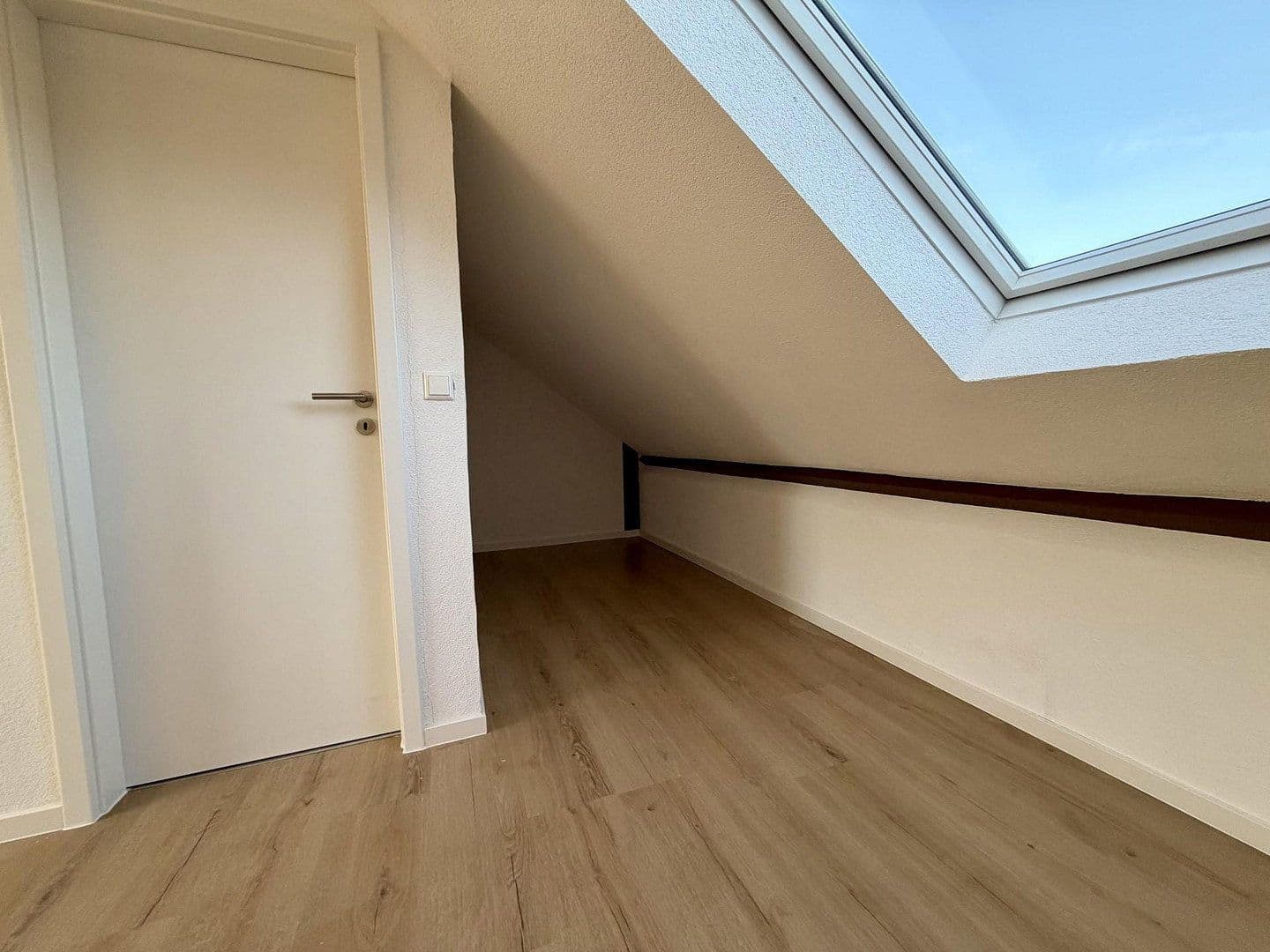 Prenájom bytu 20 m², Uhlandstraße 9/1, Heilbronn, Bádensko-Wurttembersko Prenájom bytu 20 m², Uhlandstraße 9/1, Heilbronn, Bádensko-Wurttembersko
