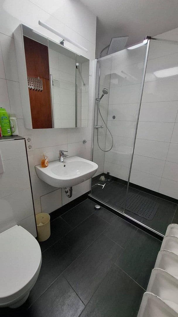 Prenájom bytu 3-izbový 81 m², Max-Beckmann-Straße 35, Karlsruhe, Bádensko-Wurttembersko Prenájom bytu 3-izbový 81 m², Max-Beckmann-Straße 35, Karlsruhe, Bádensko-Wurttembersko