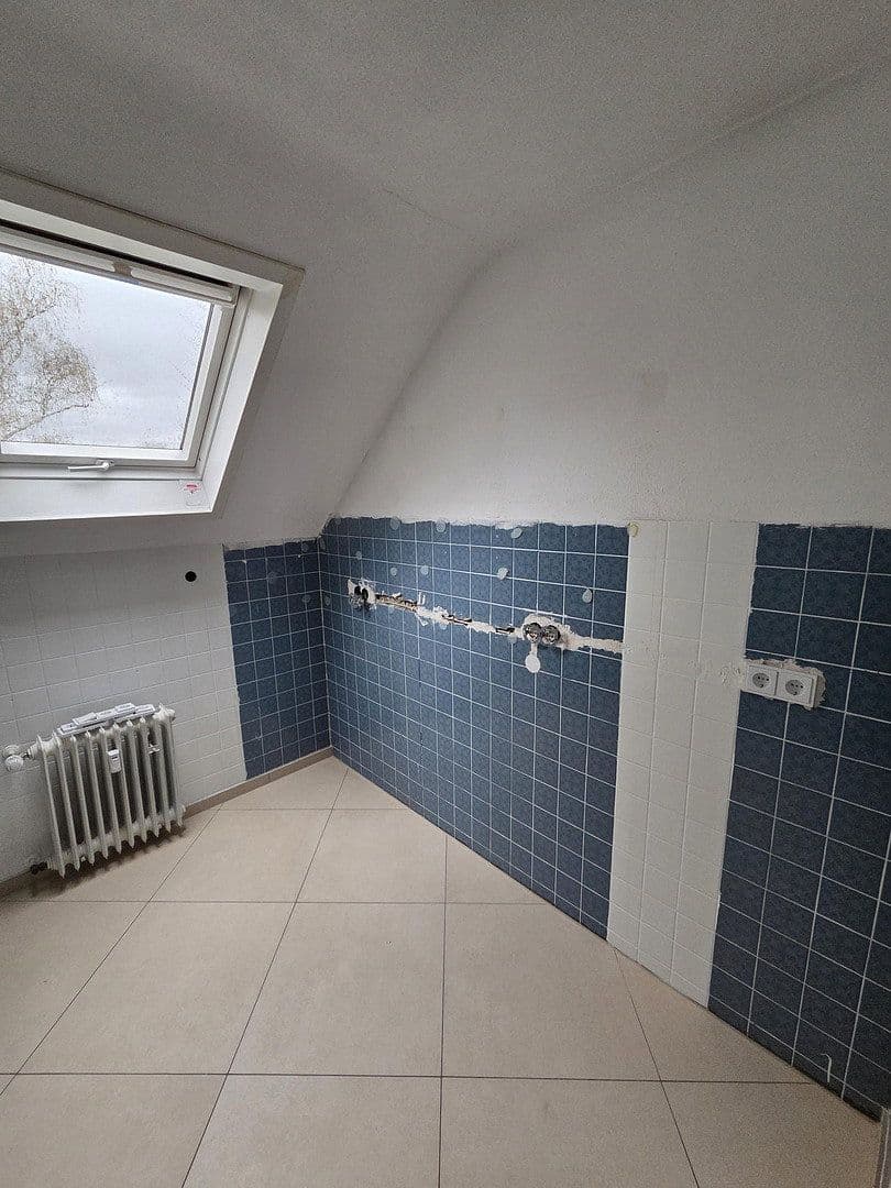 Prenájom bytu 3-izbový 91 m², Ackerwinde 23, Köln, Severné Porýnie - Westfálsko Prenájom bytu 3-izbový 91 m², Ackerwinde 23, Köln, Severné Porýnie - Westfálsko