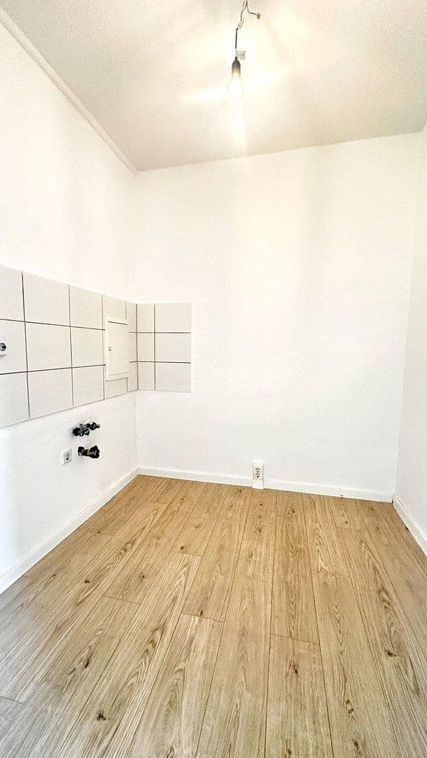 Prenájom bytu 4-izbový 68 m², Überm Gänseholze 9, Weimar, Durínsko Prenájom bytu 4-izbový 68 m², Überm Gänseholze 9, Weimar, Durínsko