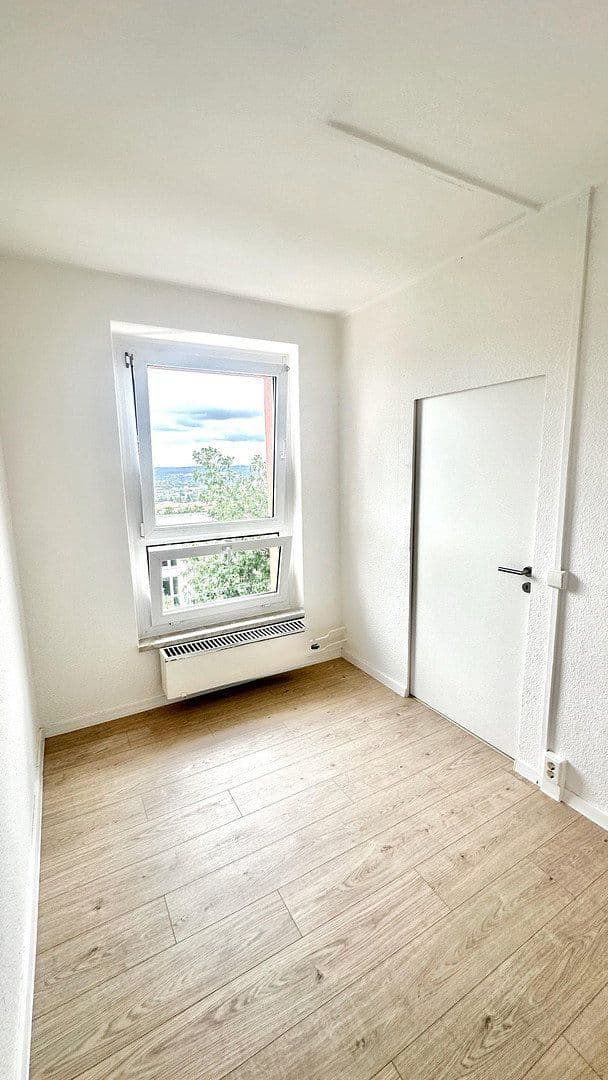 Prenájom bytu 4-izbový 68 m², Überm Gänseholze 9, Weimar, Durínsko Prenájom bytu 4-izbový 68 m², Überm Gänseholze 9, Weimar, Durínsko