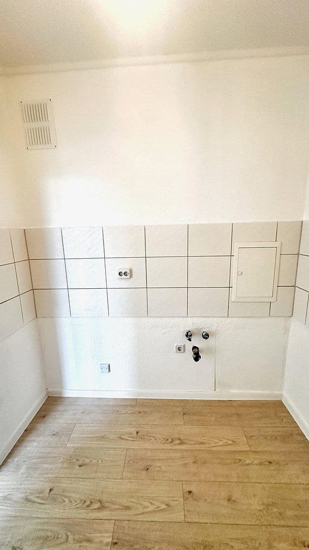 Prenájom bytu 4-izbový 68 m², Überm Gänseholze 9, Weimar, Durínsko Prenájom bytu 4-izbový 68 m², Überm Gänseholze 9, Weimar, Durínsko