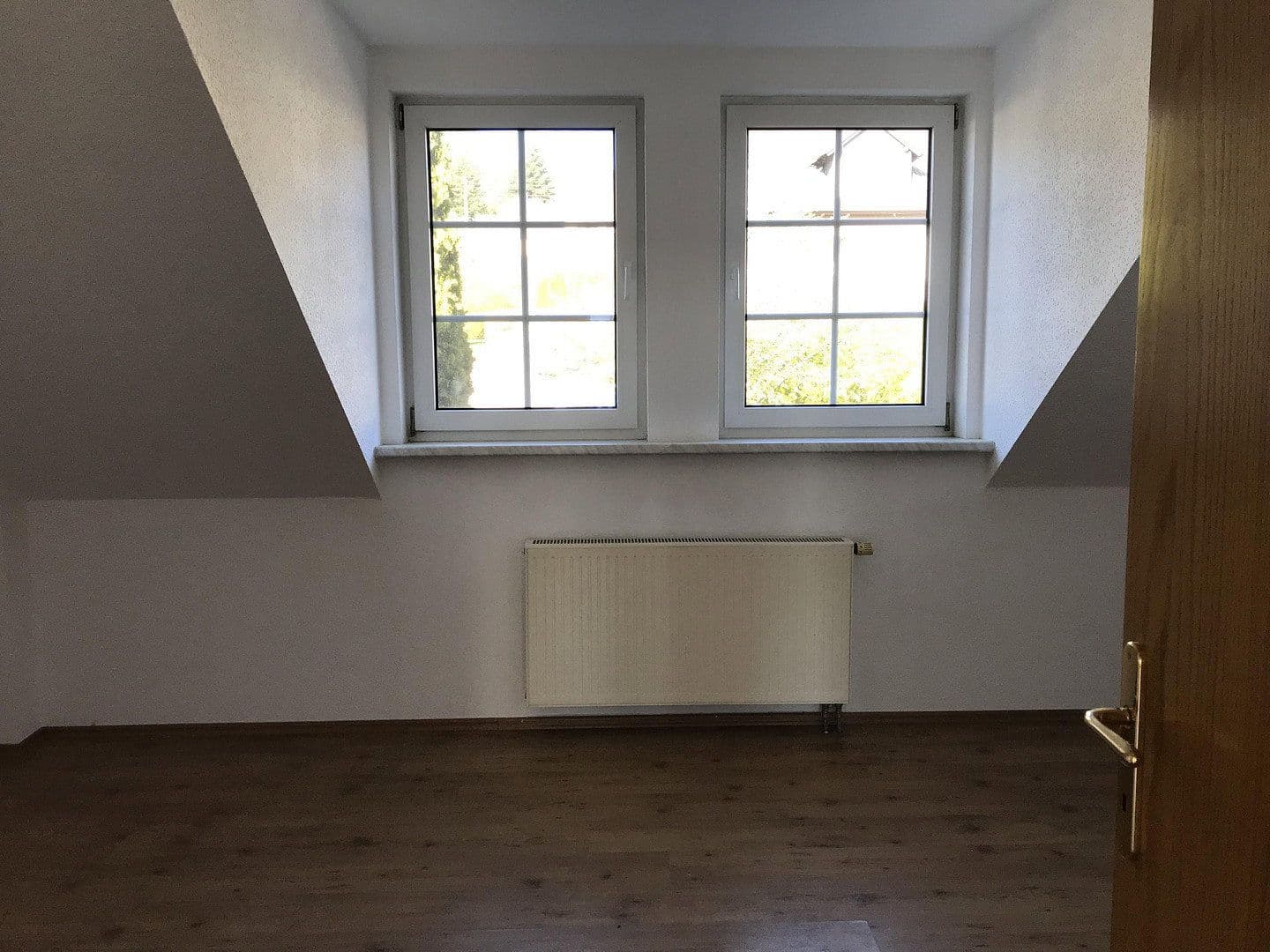 Prenájom domu 120 m², pozemok 195 m², Lauter-Bernsbach, Sasko Prenájom domu 120 m², pozemok 195 m², Lauter-Bernsbach, Sasko