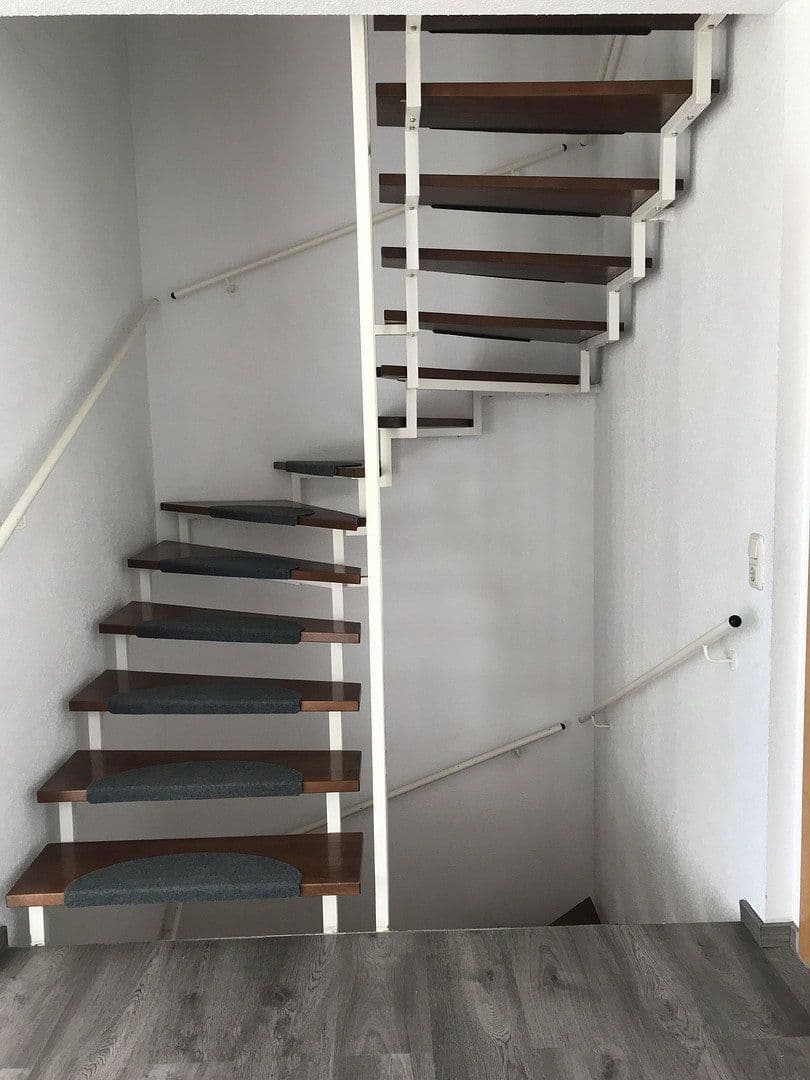 Prenájom domu 120 m², pozemok 195 m², Lauter-Bernsbach, Sasko Prenájom domu 120 m², pozemok 195 m², Lauter-Bernsbach, Sasko