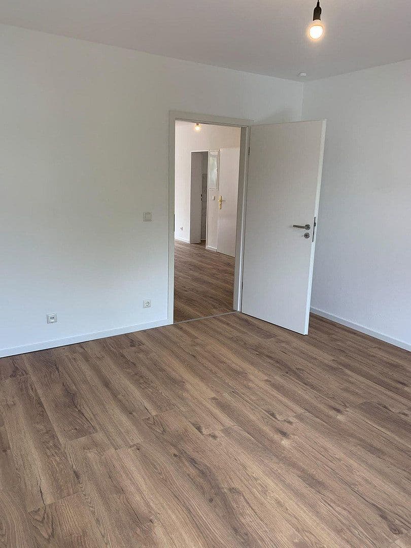 Prenájom bytu 3-izbový 84 m², Neu-Isenburg, Hesensko Prenájom bytu 3-izbový 84 m², Neu-Isenburg, Hesensko