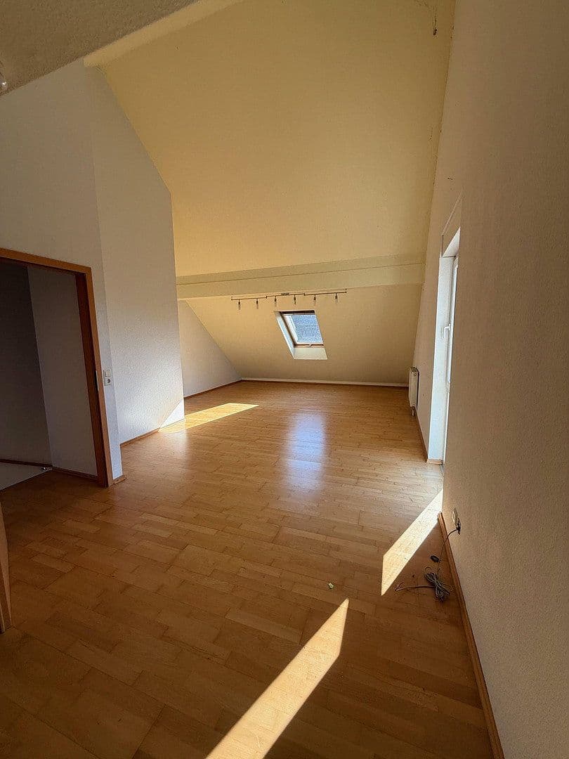 Predaj domu 131 m², pozemok 196 m², Kiefernweg 1, Rheinstetten, Bádensko-Wurttembersko Predaj domu 131 m², pozemok 196 m², Kiefernweg 1, Rheinstetten, Bádensko-Wurttembersko