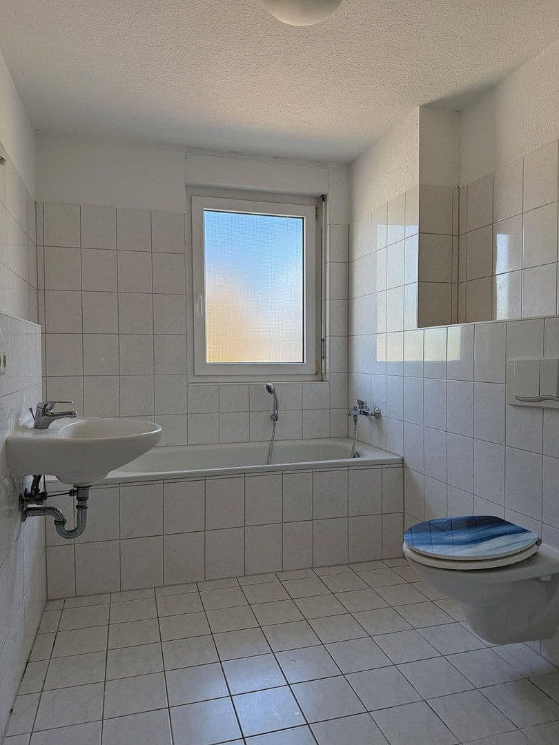 Predaj domu 131 m², pozemok 196 m², Kiefernweg 1, Rheinstetten, Bádensko-Wurttembersko Predaj domu 131 m², pozemok 196 m², Kiefernweg 1, Rheinstetten, Bádensko-Wurttembersko