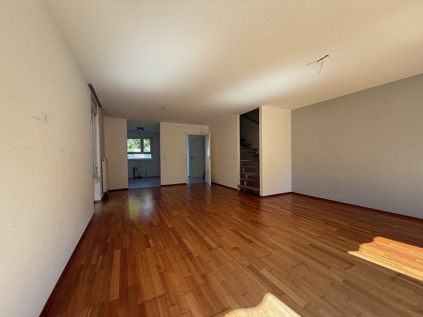 Predaj domu 131 m², pozemok 196 m², Kiefernweg 1, Rheinstetten, Bádensko-Wurttembersko Predaj domu 131 m², pozemok 196 m², Kiefernweg 1, Rheinstetten, Bádensko-Wurttembersko