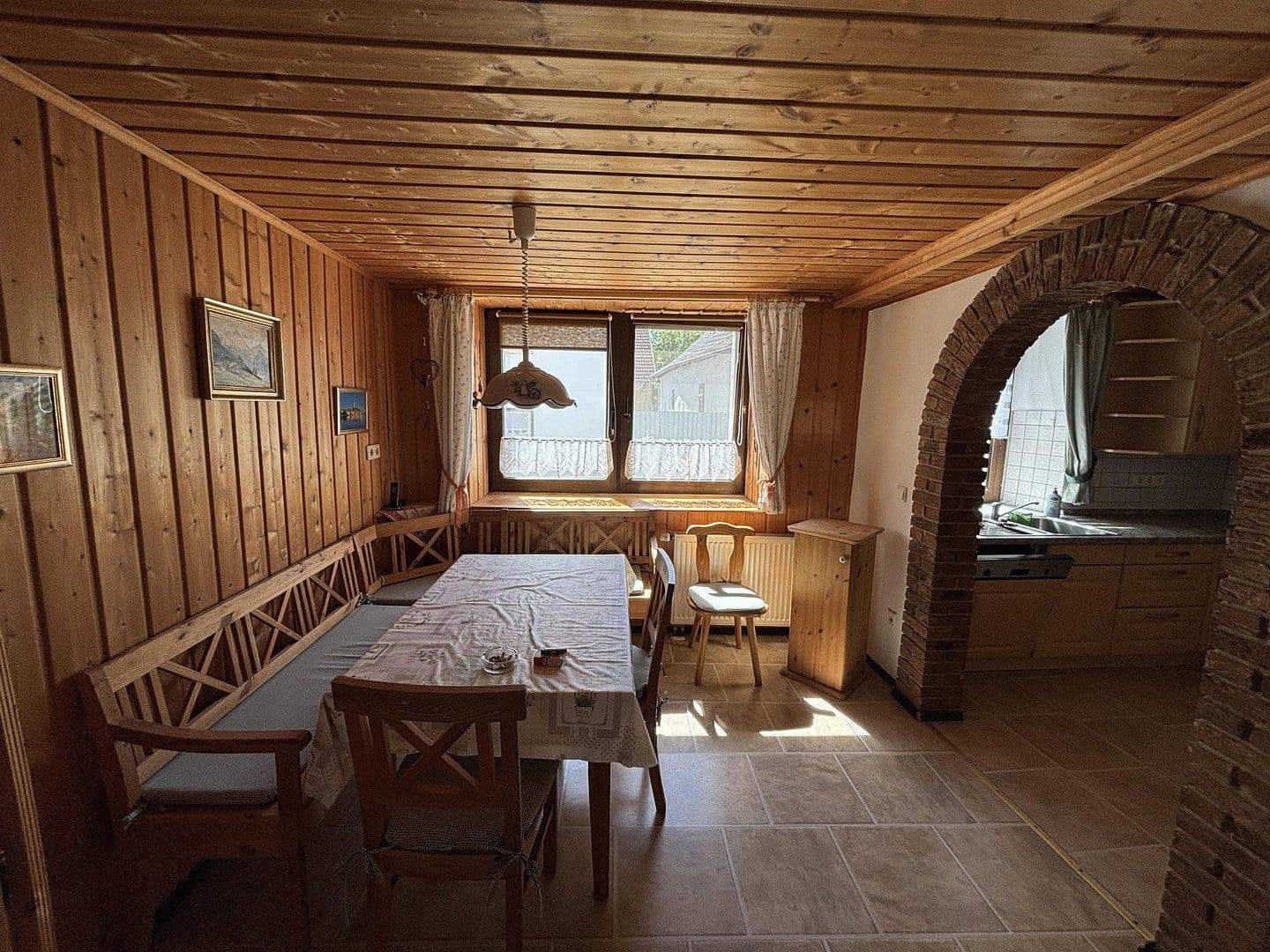 Prenájom domu 138 m², pozemok 234 m², Unkenbach, Porýnie-Falcko Prenájom domu 138 m², pozemok 234 m², Unkenbach, Porýnie-Falcko