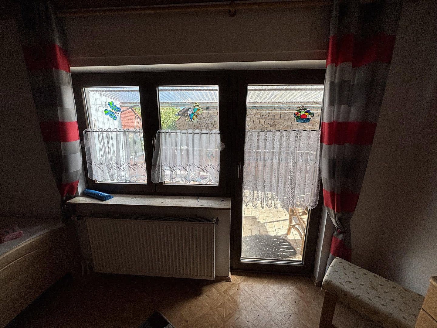 Prenájom domu 138 m², pozemok 234 m², Unkenbach, Porýnie-Falcko Prenájom domu 138 m², pozemok 234 m², Unkenbach, Porýnie-Falcko
