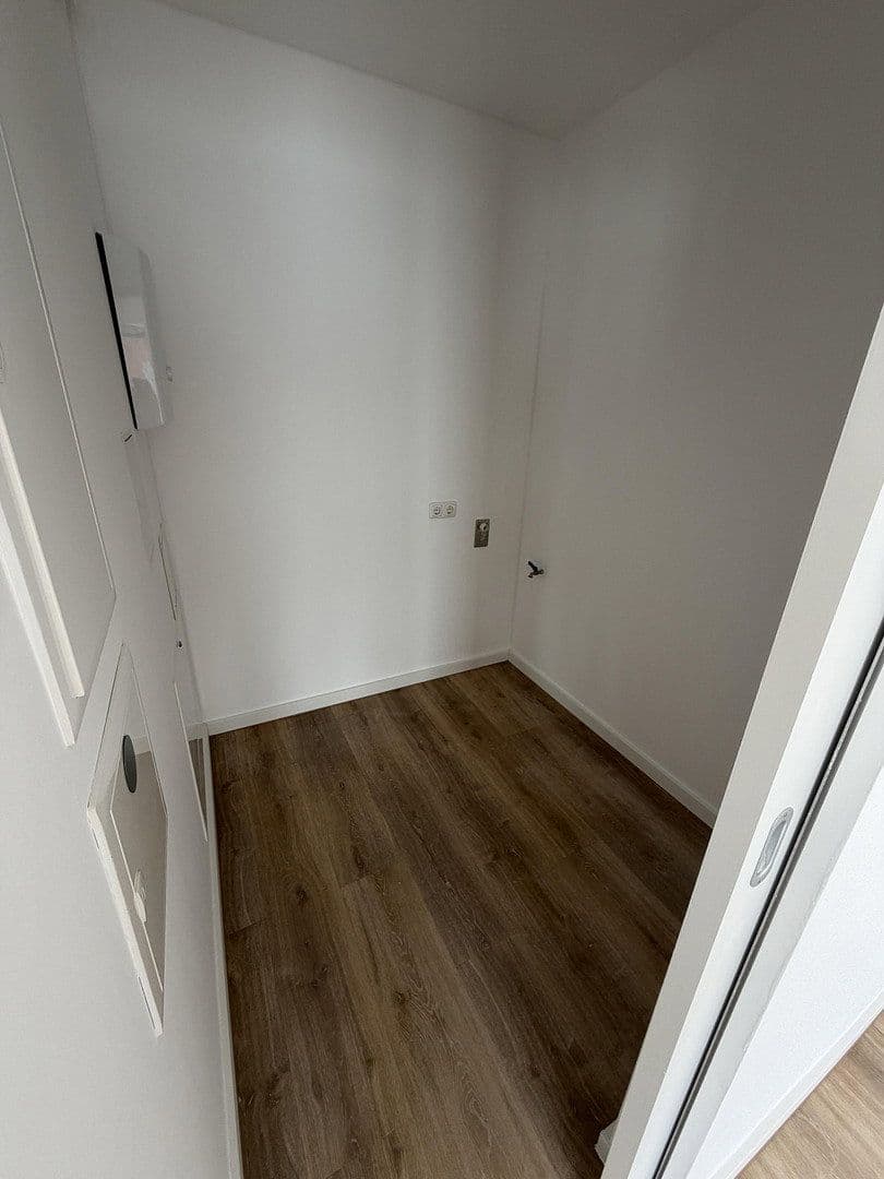 Prenájom bytu 3-izbový 85 m², Merzenicher Str. 5, Düren, Severné Porýnie - Westfálsko Prenájom bytu 3-izbový 85 m², Merzenicher Str. 5, Düren, Severné Porýnie - Westfálsko