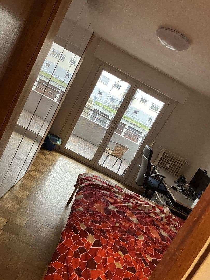 Predaj bytu 3-izbový 77 m², Esslingen am Neckar, Bádensko-Wurttembersko Predaj bytu 3-izbový 77 m², Esslingen am Neckar, Bádensko-Wurttembersko