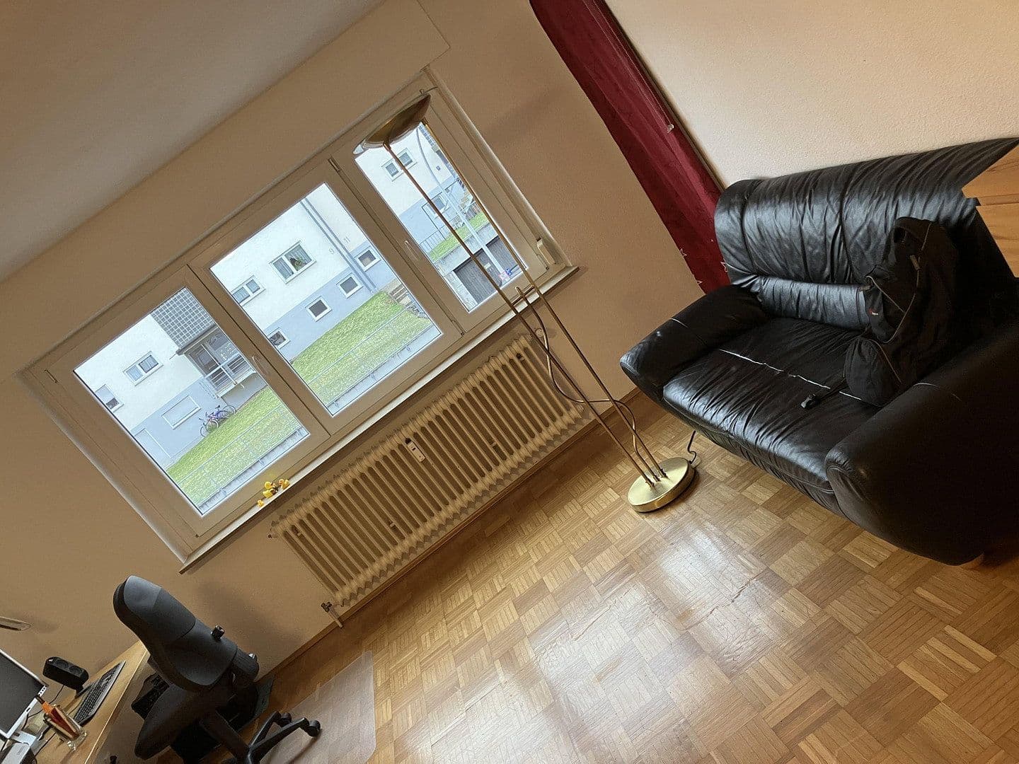 Predaj bytu 3-izbový 77 m², Esslingen am Neckar, Bádensko-Wurttembersko Predaj bytu 3-izbový 77 m², Esslingen am Neckar, Bádensko-Wurttembersko