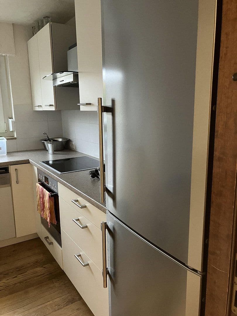 Predaj bytu 3-izbový 77 m², Esslingen am Neckar, Bádensko-Wurttembersko Predaj bytu 3-izbový 77 m², Esslingen am Neckar, Bádensko-Wurttembersko