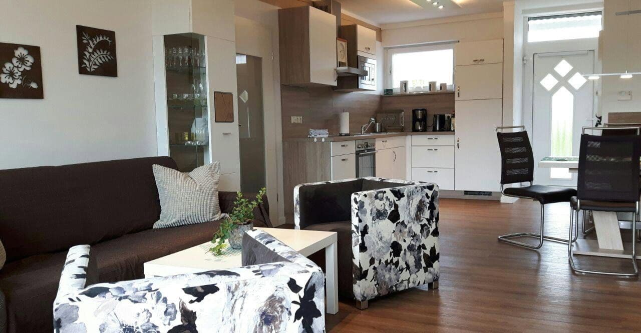 Predaj domu 68 m², pozemok 298 m², Butjadingen, Dolné Sasko Predaj domu 68 m², pozemok 298 m², Butjadingen, Dolné Sasko