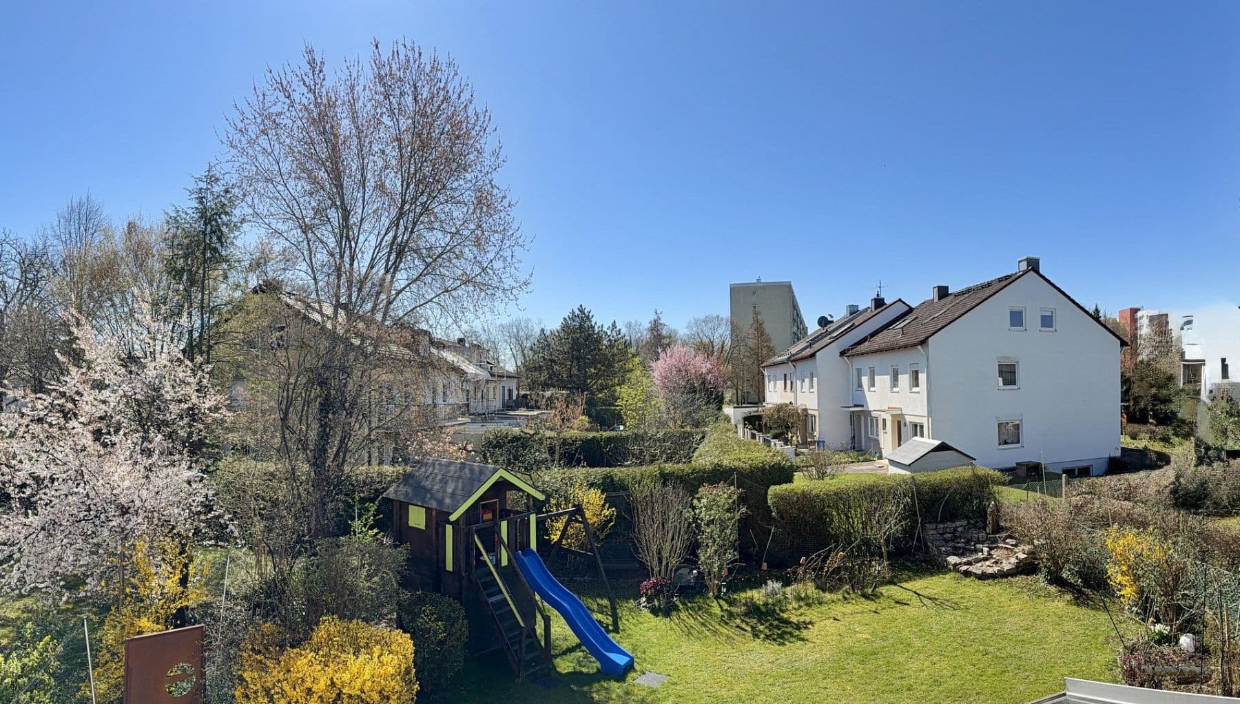 Predaj domu 181 m², pozemok 470 m², München, Bavorsko Predaj domu 181 m², pozemok 470 m², München, Bavorsko
