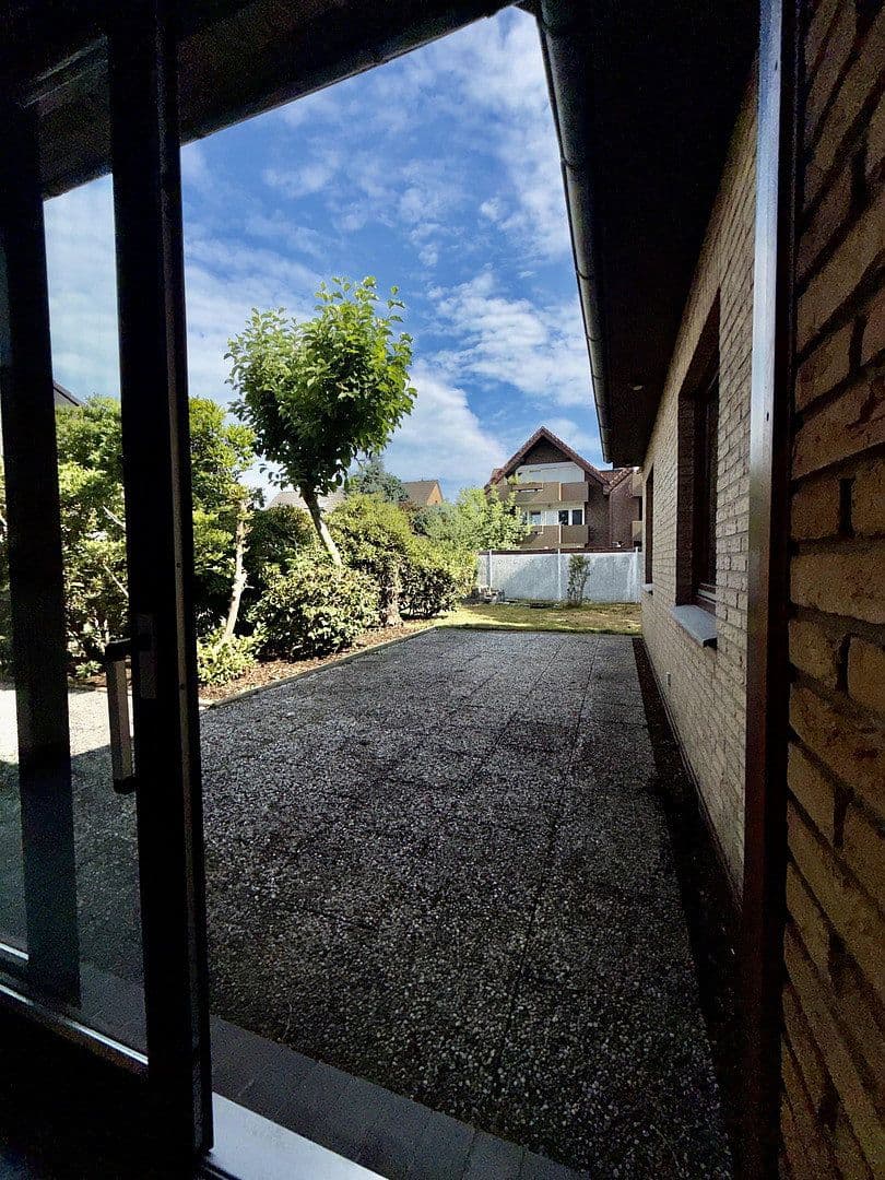 Predaj domu 152 m², pozemok 696 m², Weimarer Straße 2, Delmenhorst, Dolné Sasko Predaj domu 152 m², pozemok 696 m², Weimarer Straße 2, Delmenhorst, Dolné Sasko