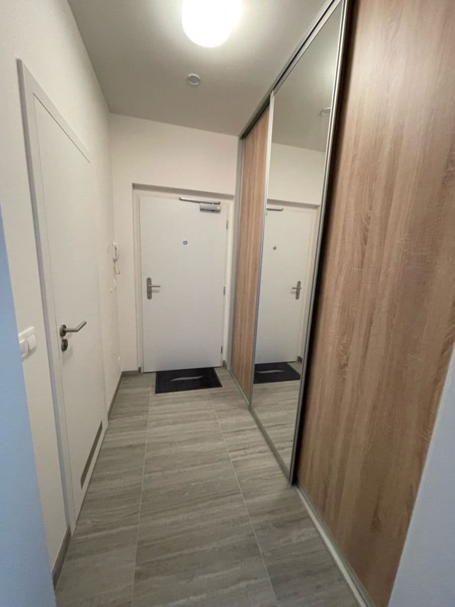 Prenájom bytu 2-izbový 38 m², Breitfeldova, Praha, Praha Prenájom bytu 2-izbový 38 m², Breitfeldova, Praha, Praha