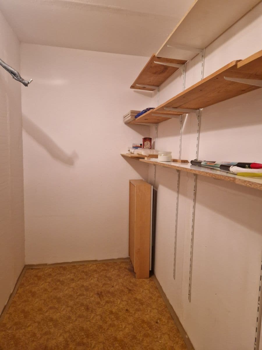 Prenájom bytu 3-izbový 78 m², Kettnerova, Praha, Praha Prenájom bytu 3-izbový 78 m², Kettnerova, Praha, Praha