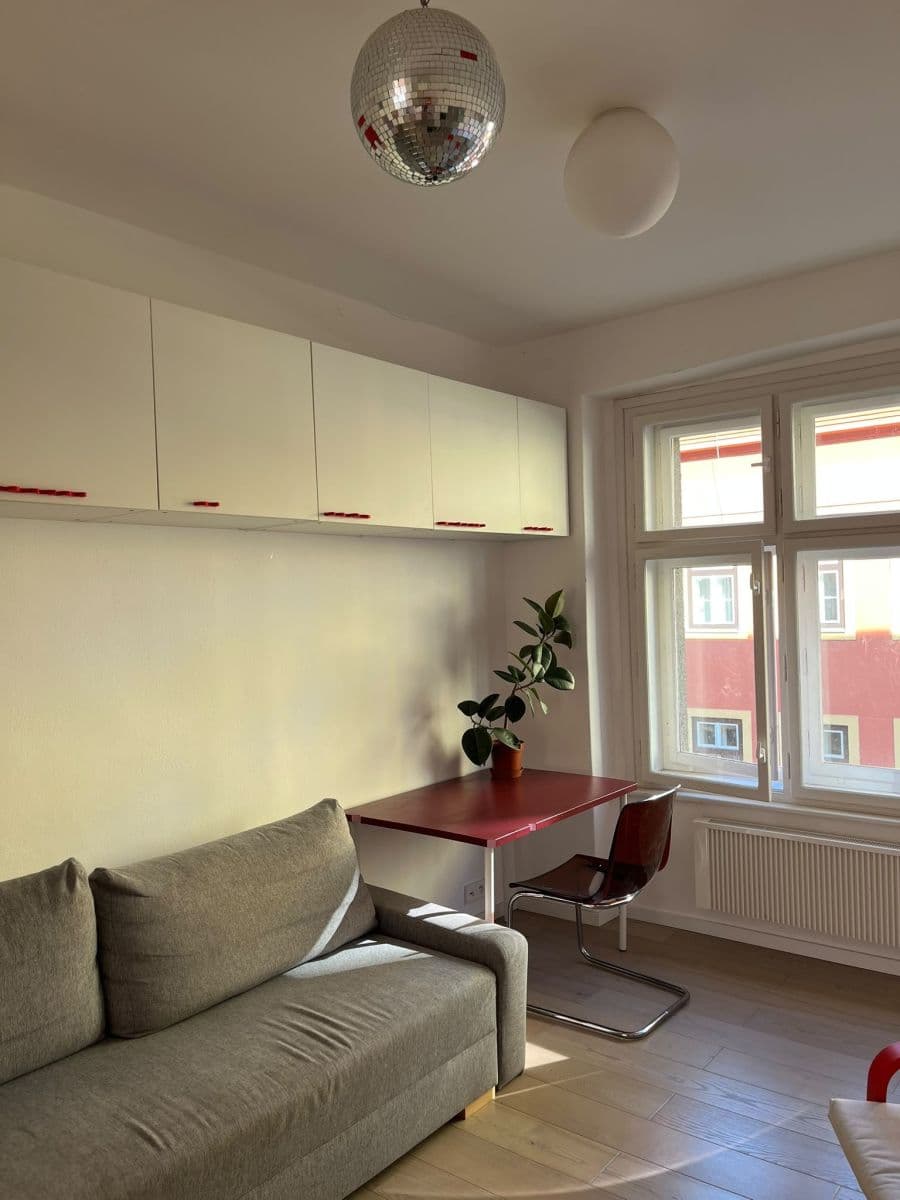 Prenájom bytu 64 m², Milíčova, Praha, Praha Prenájom bytu 64 m², Milíčova, Praha, Praha