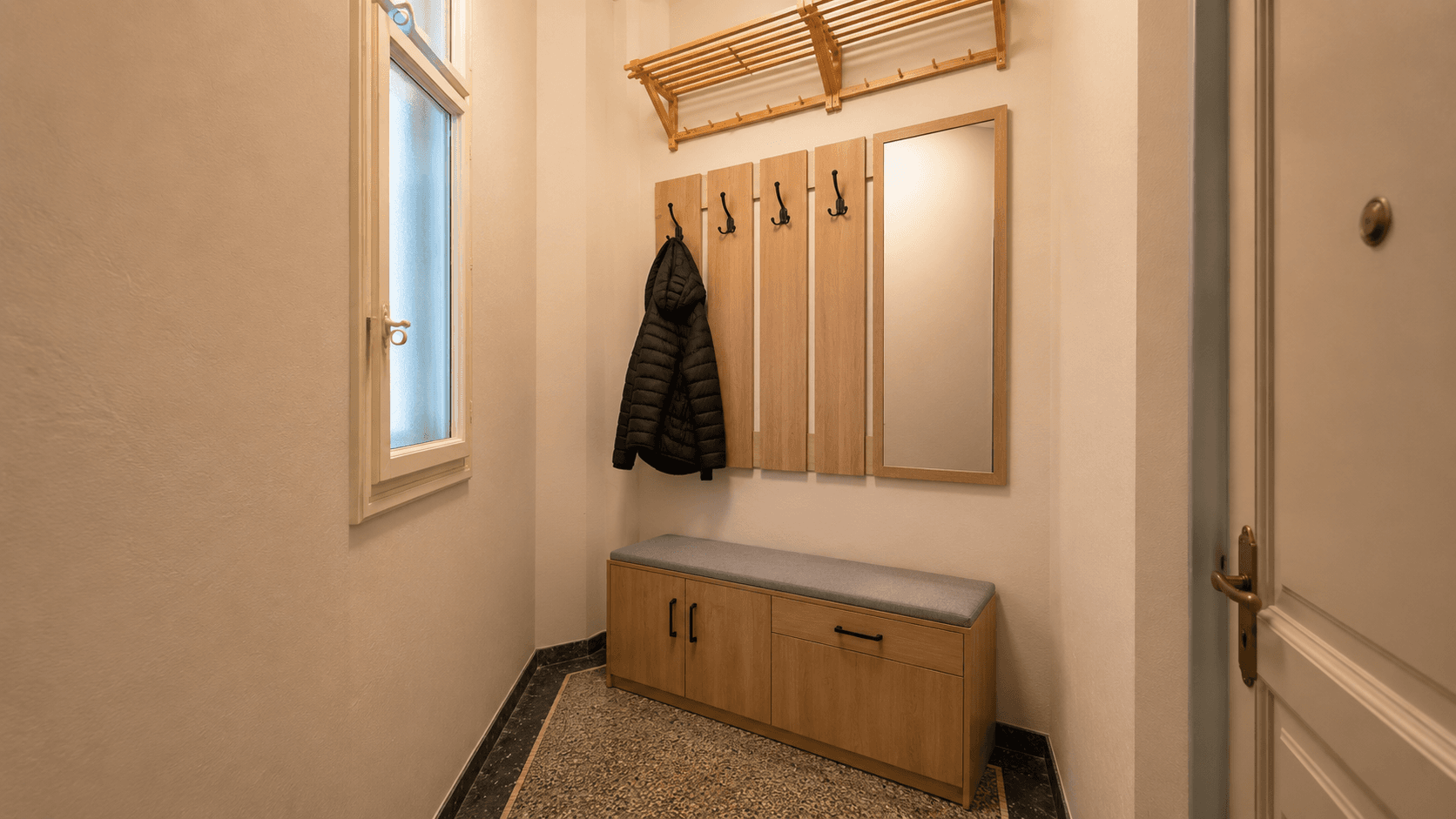 Prenájom bytu 100 m², Strossmayerovo náměstí, Praha, Praha Prenájom bytu 100 m², Strossmayerovo náměstí, Praha, Praha