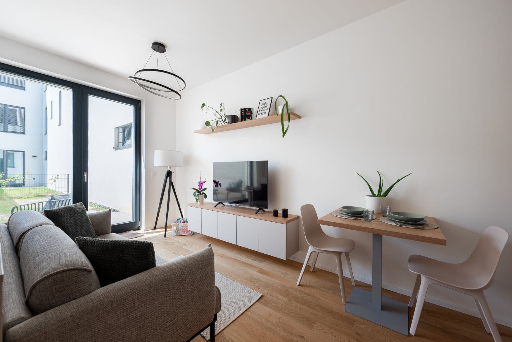 Prenájom bytu 32 m², U Průhonu, Praha, Praha Prenájom bytu 32 m², U Průhonu, Praha, Praha