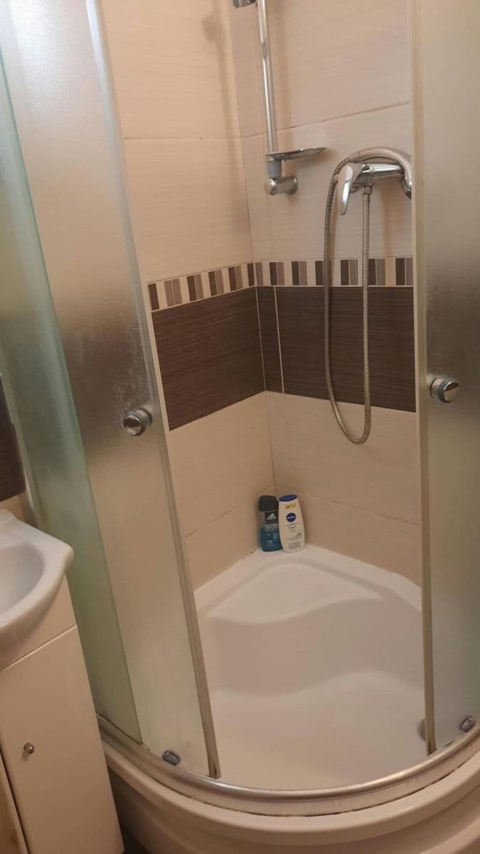 Prenájom bytu Garsoniéra 25 m², Klčové, Nové Mesto nad Váhom, Trenčiansky kraj Prenájom bytu Garsoniéra 25 m², Klčové, Nové Mesto nad Váhom, Trenčiansky kraj