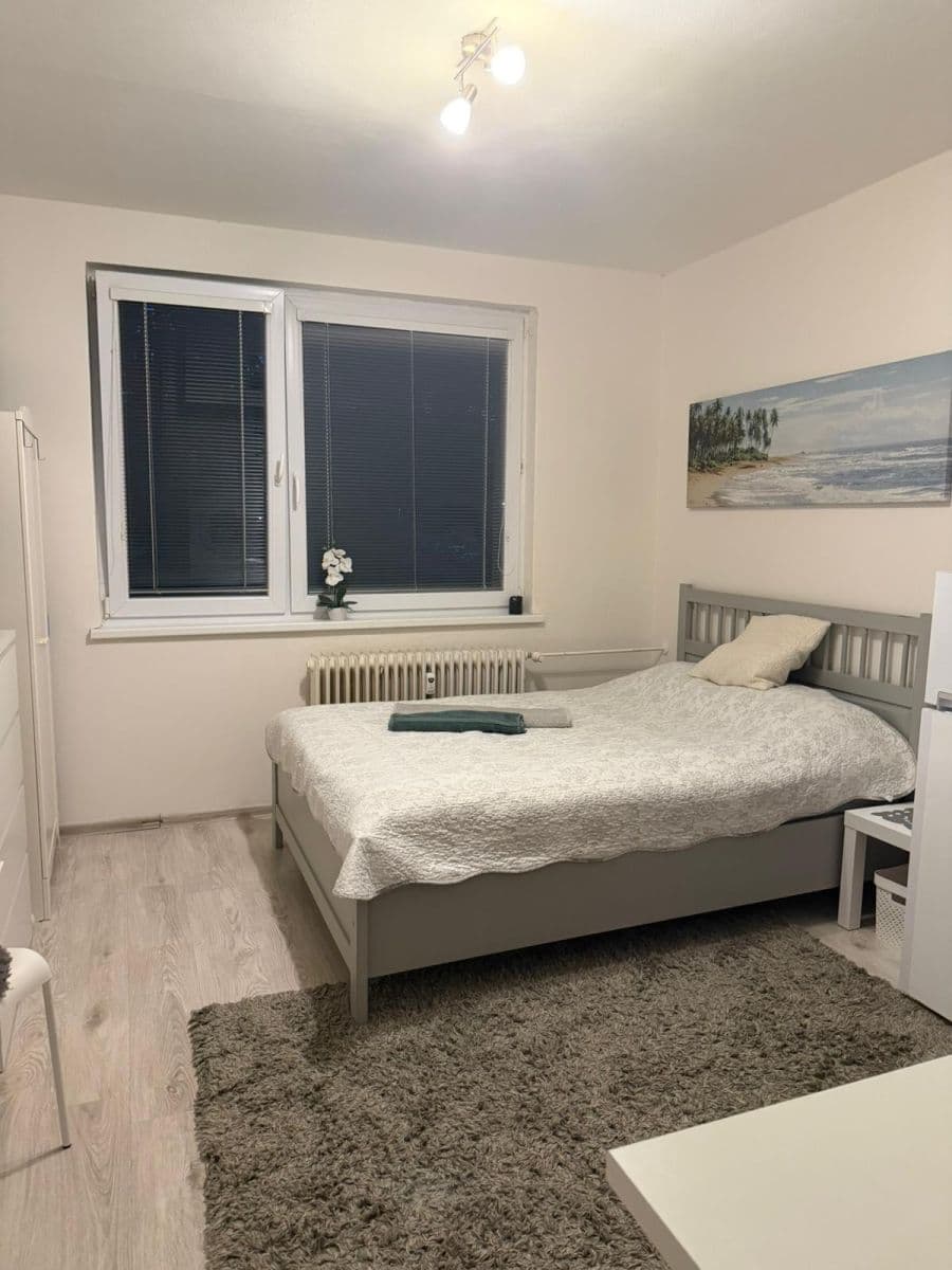 Prenájom bytu Garsoniéra 25 m², Klčové, Nové Mesto nad Váhom, Trenčiansky kraj Prenájom bytu Garsoniéra 25 m², Klčové, Nové Mesto nad Váhom, Trenčiansky kraj