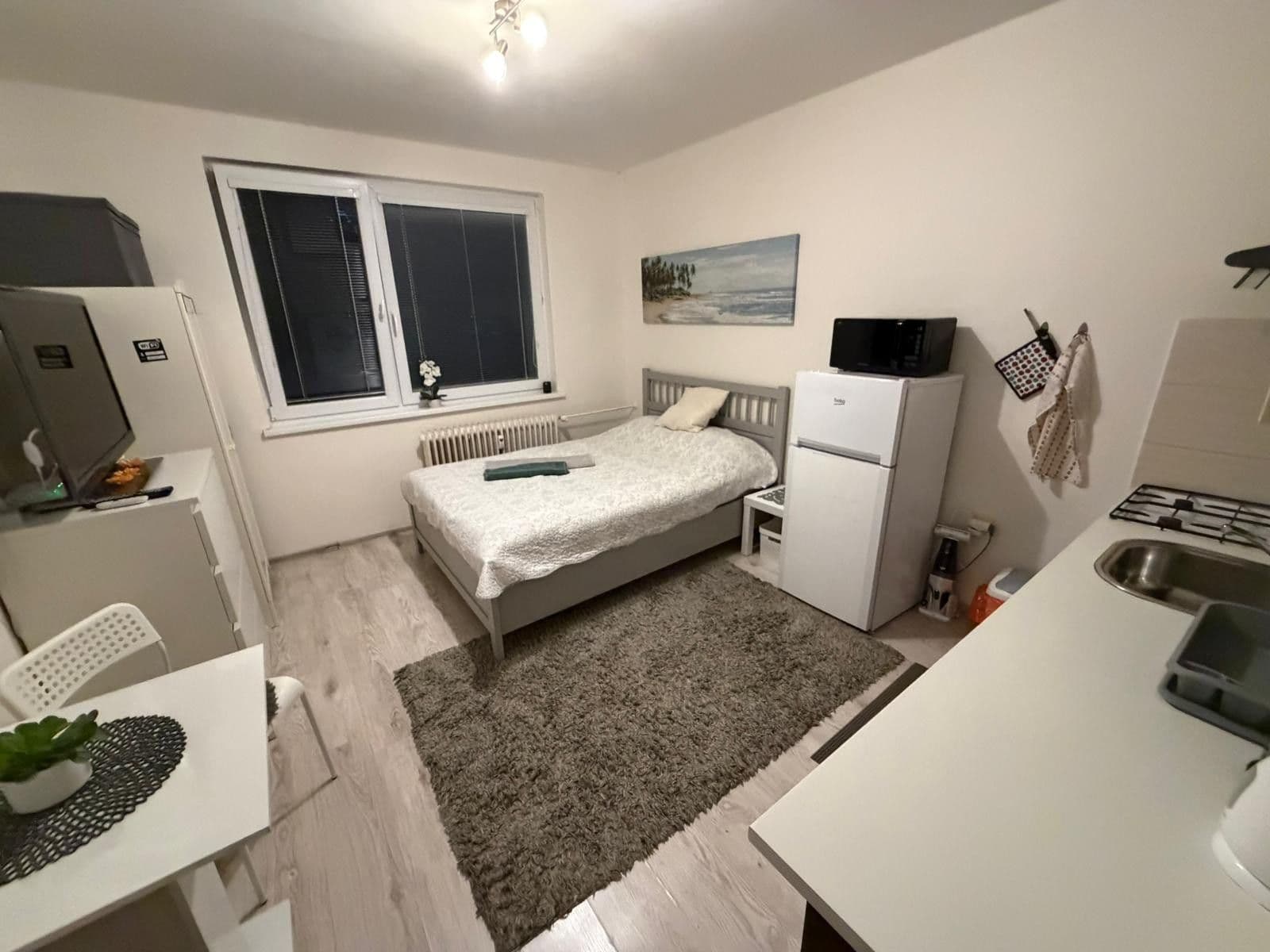 Prenájom bytu Garsoniéra 25 m², Klčové, Nové Mesto nad Váhom, Trenčiansky kraj Prenájom bytu Garsoniéra 25 m², Klčové, Nové Mesto nad Váhom, Trenčiansky kraj