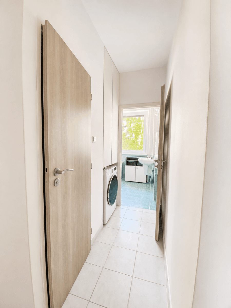 Predaj bytu 4-izbový 89 m², Česká, Zlín, Zlínský kraj Predaj bytu 4-izbový 89 m², Česká, Zlín, Zlínský kraj