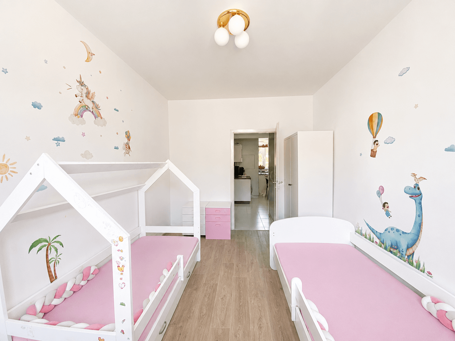 Predaj bytu 4-izbový 89 m², Česká, Zlín, Zlínský kraj Predaj bytu 4-izbový 89 m², Česká, Zlín, Zlínský kraj