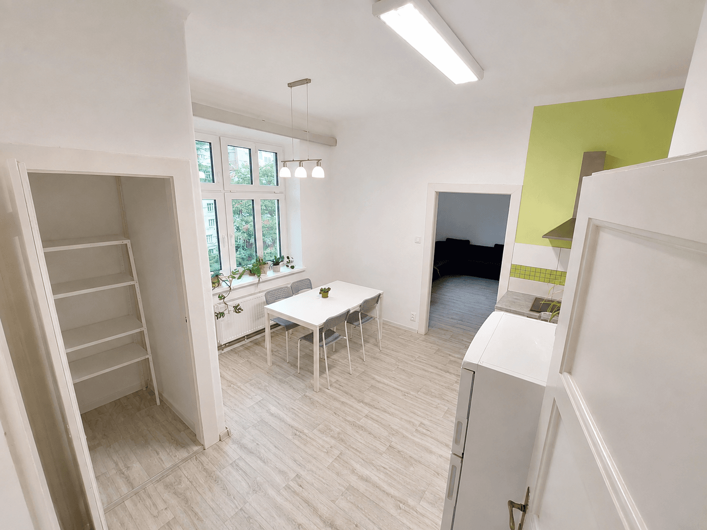 Prenájom bytu 1-izbový 45 m², Šmeralova, Olomouc, Olomoucký kraj Prenájom bytu 1-izbový 45 m², Šmeralova, Olomouc, Olomoucký kraj
