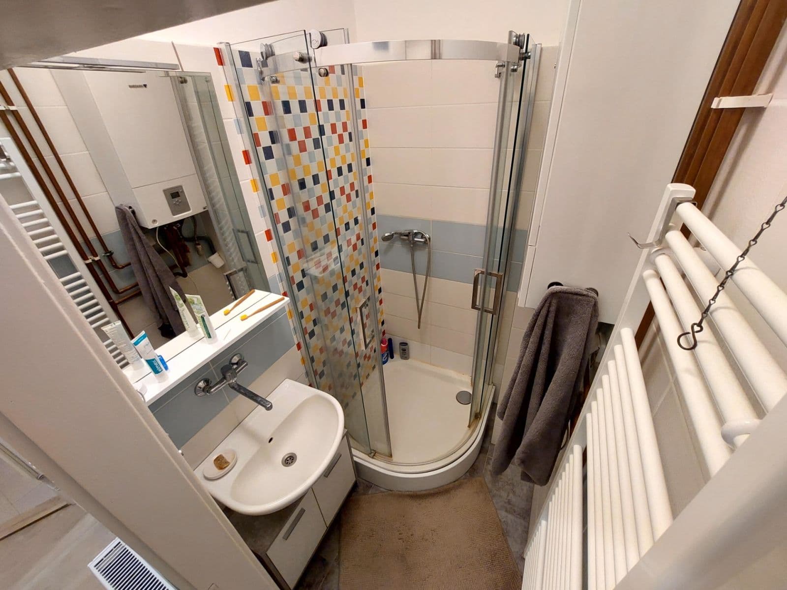 Prenájom bytu 1-izbový 45 m², Šmeralova, Olomouc, Olomoucký kraj Prenájom bytu 1-izbový 45 m², Šmeralova, Olomouc, Olomoucký kraj