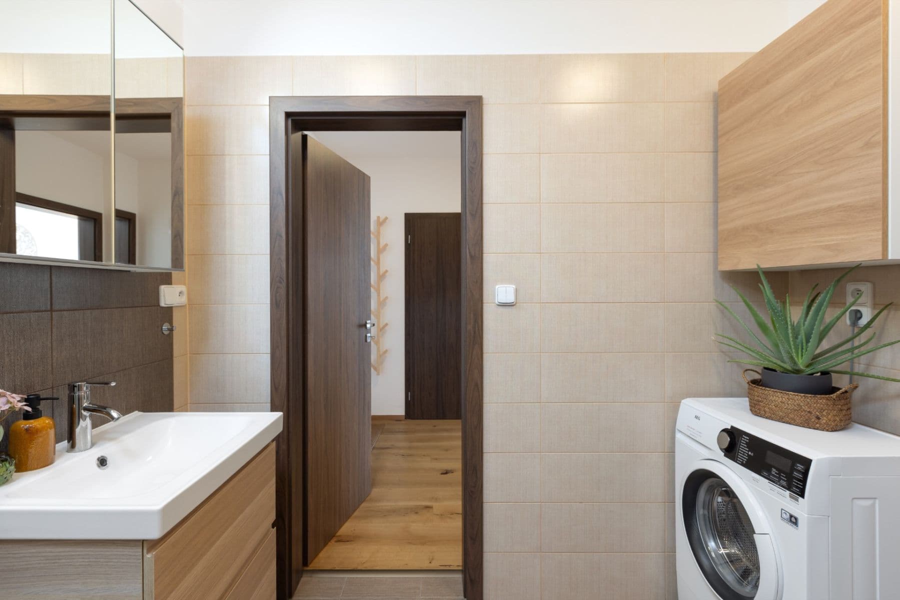Prenájom bytu 2-izbový 61 m², Nad Akcízem, Praha, Praha Prenájom bytu 2-izbový 61 m², Nad Akcízem, Praha, Praha