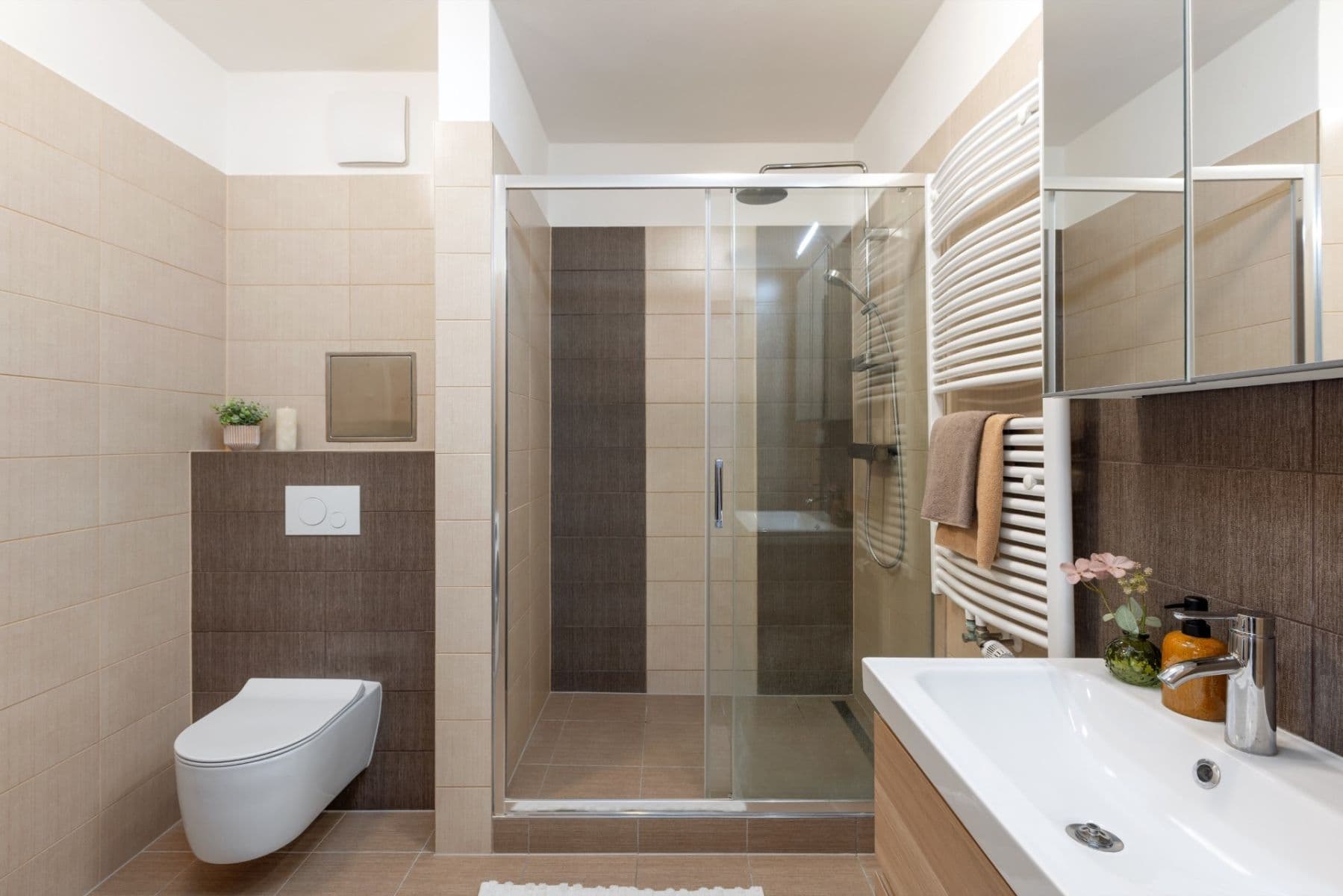Prenájom bytu 2-izbový 61 m², Nad Akcízem, Praha, Praha Prenájom bytu 2-izbový 61 m², Nad Akcízem, Praha, Praha