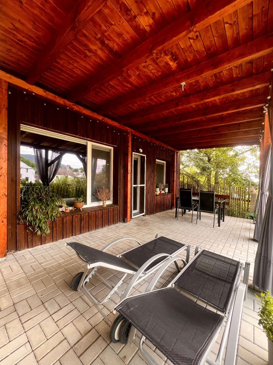 Predaj rekreačného objektu 145 m², pozemok 1.134 m², Hrob, Ústecký kraj Predaj rekreačného objektu 145 m², pozemok 1.134 m², Hrob, Ústecký kraj